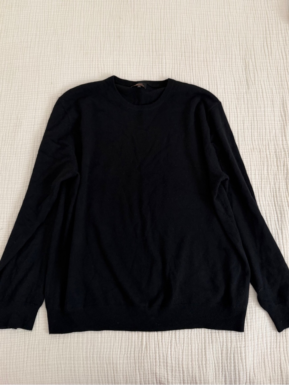 Quinces Men’s Black Mongolian Cashmere Crewneck Sweater